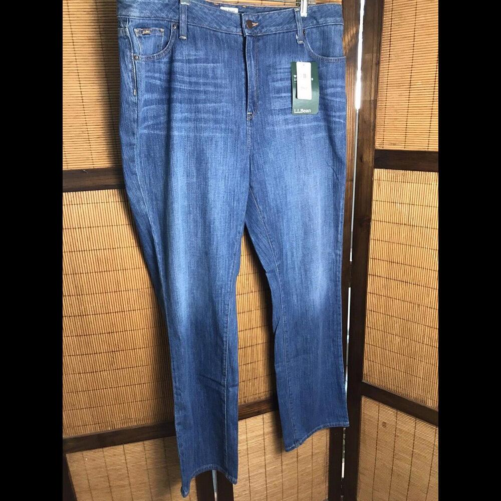 L.L.Bean 1912 Jeans Favorite Fit Straight Leg Blue NWT Women's Size 16